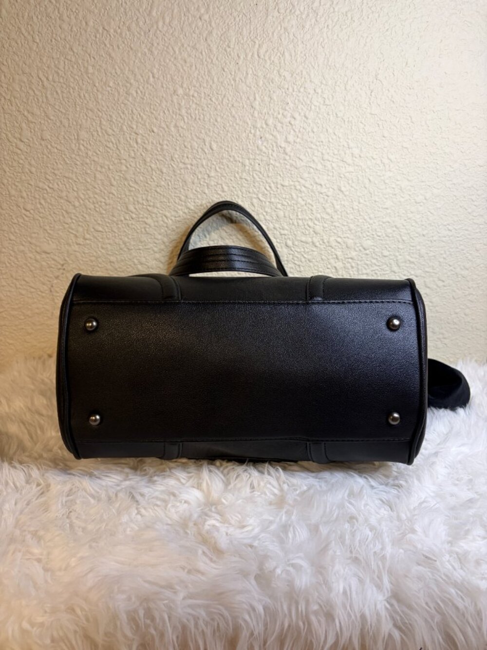Juicy Couture Royal to Juicy Black Faux Leather Daydreamer Tote Bag NWT - Picture 6 of 8